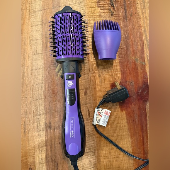 Infiniti Pro by Conair The Knot Dr All-in-One Dryer Air Brush - Picture 3 of 4